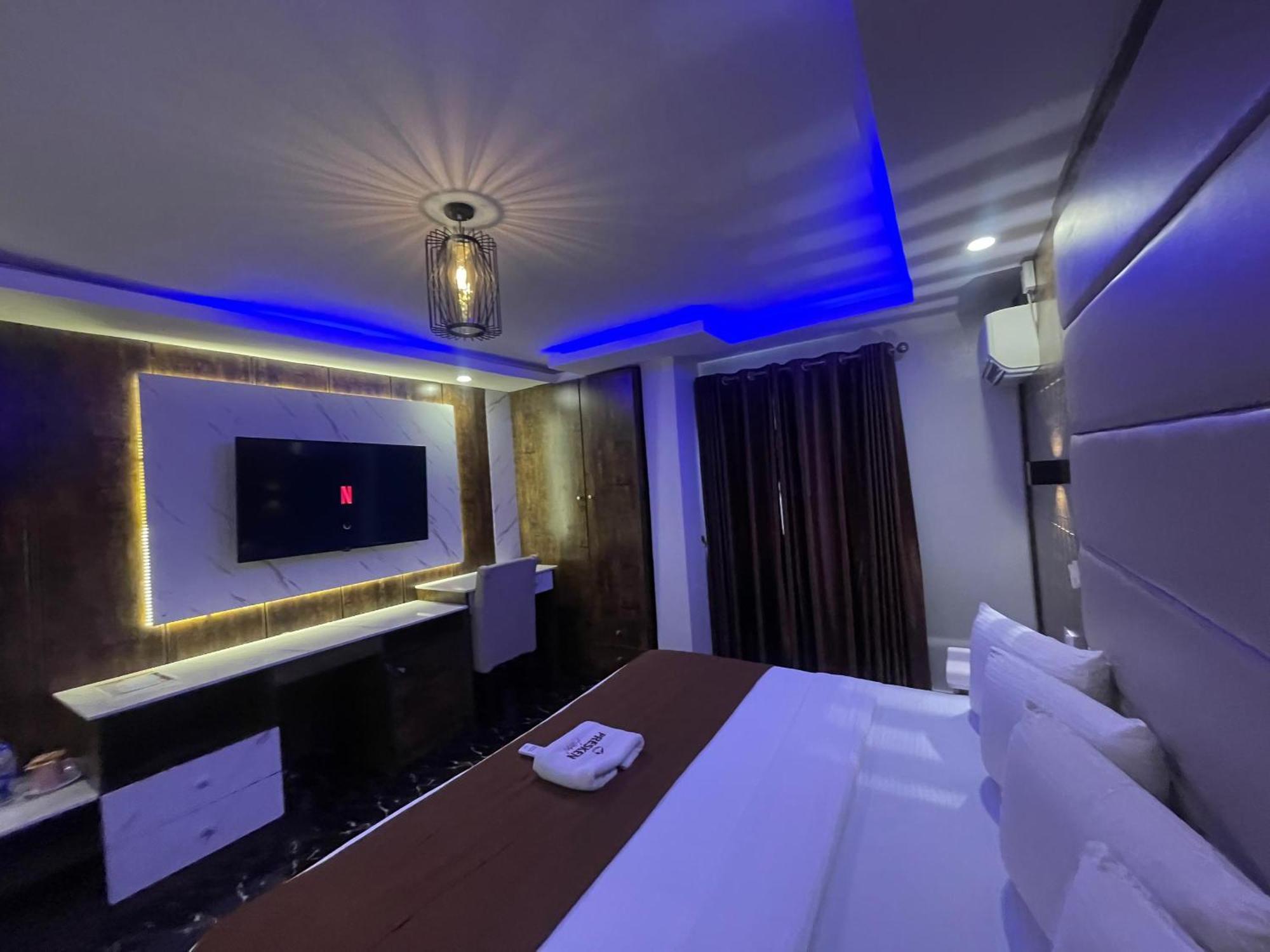 Presken Hotel Икея Экстерьер фото