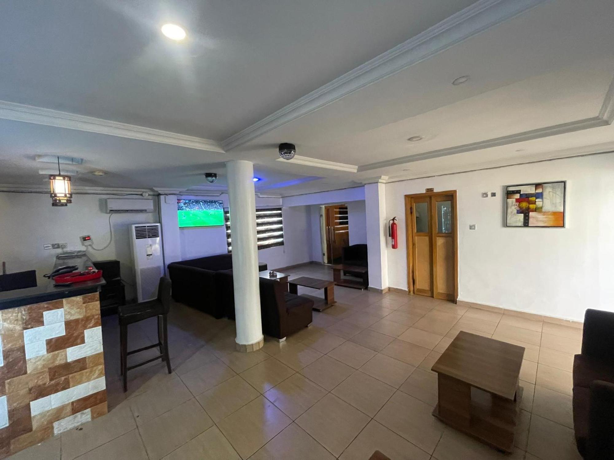 Presken Hotel Икея Экстерьер фото