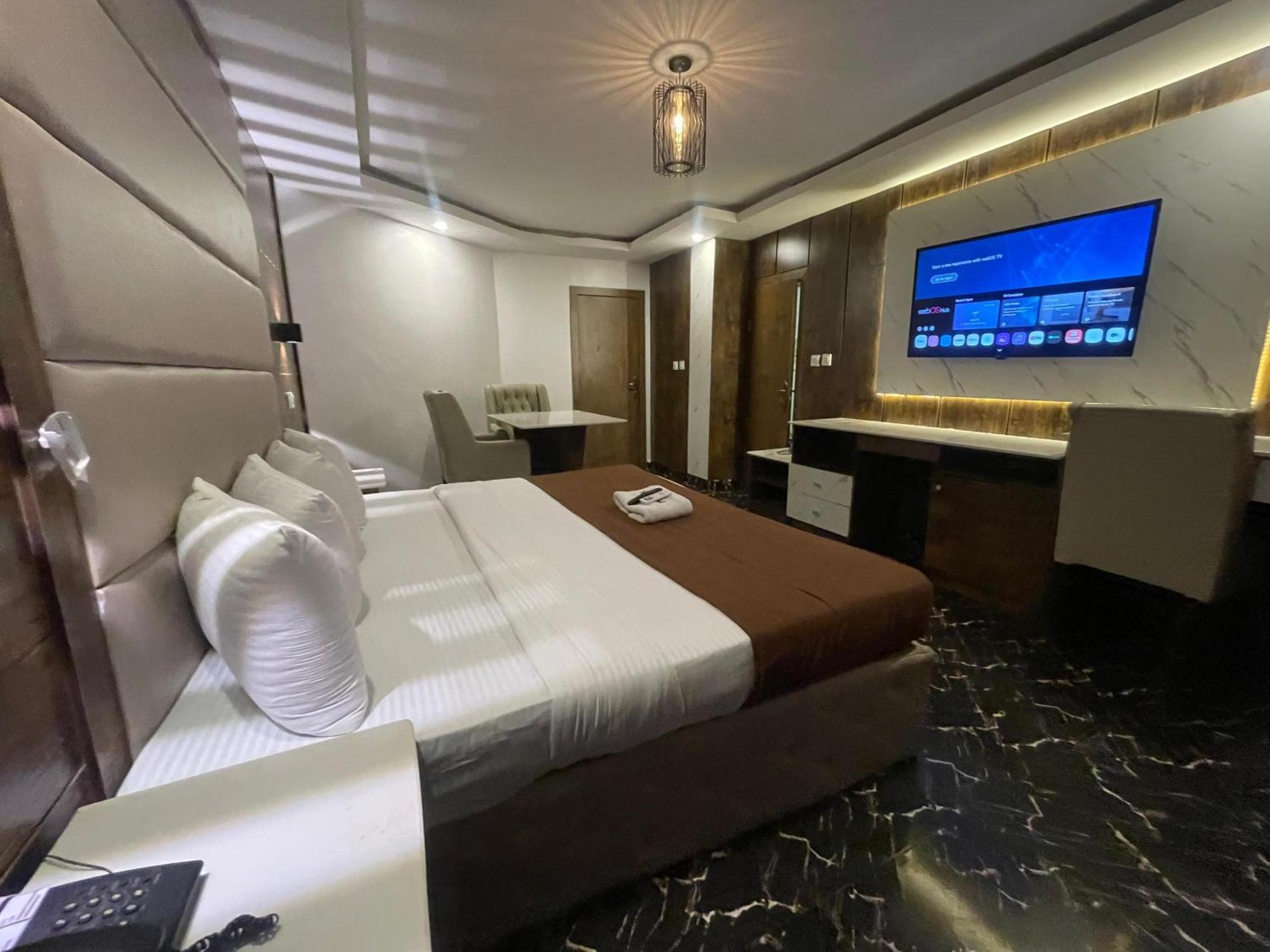 Presken Hotel Икея Экстерьер фото