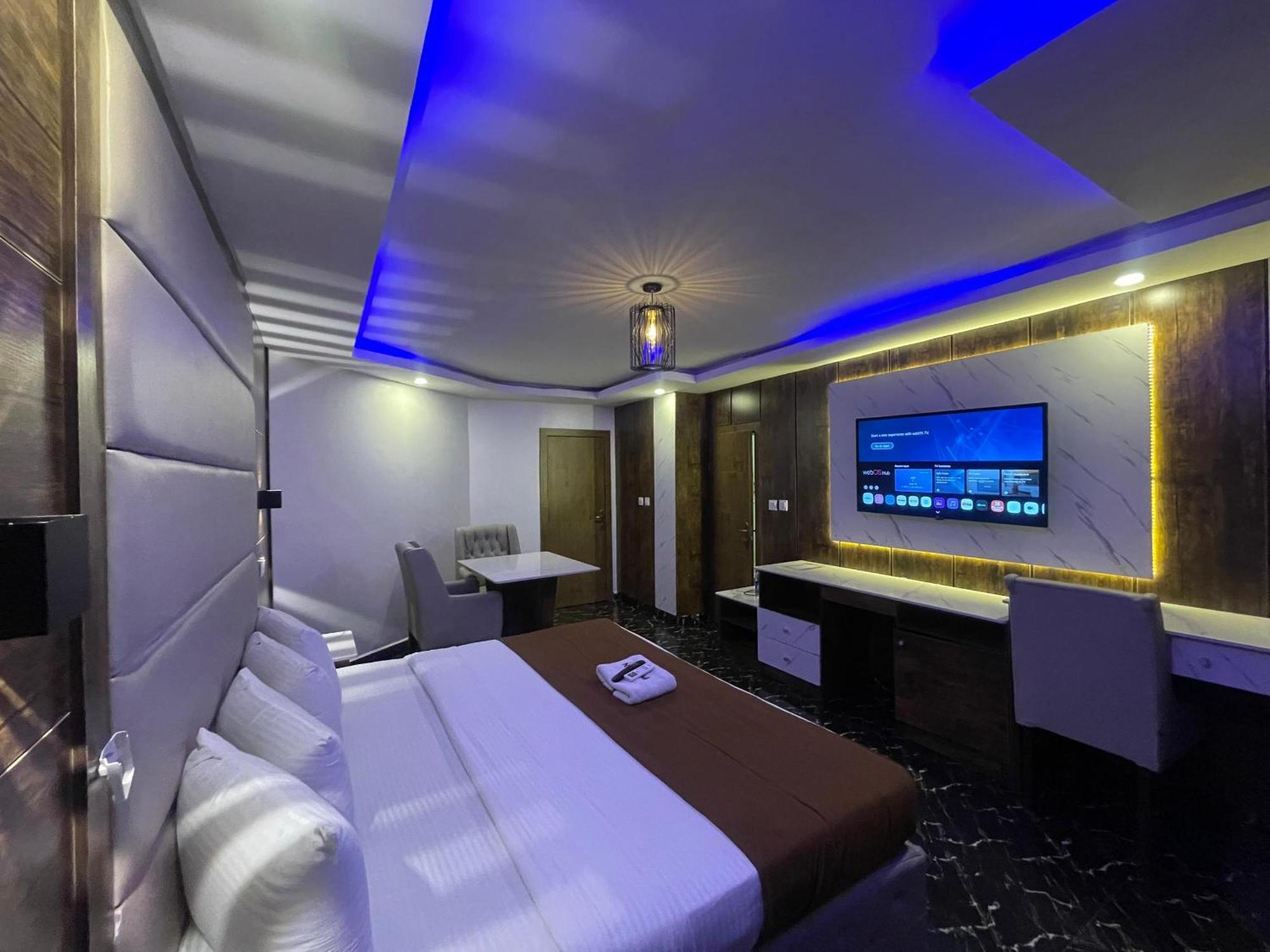 Presken Hotel Икея Экстерьер фото
