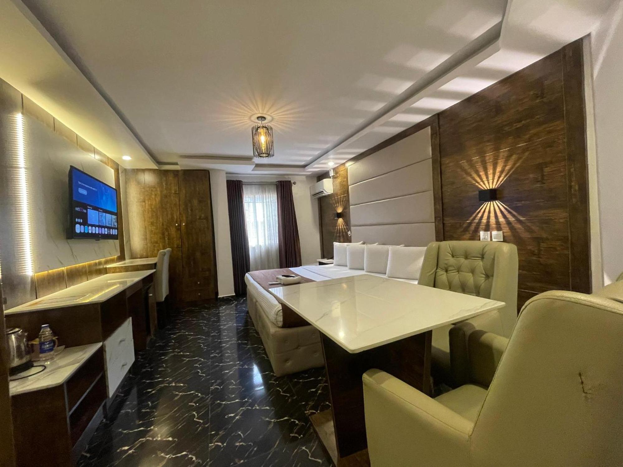 Presken Hotel Икея Экстерьер фото